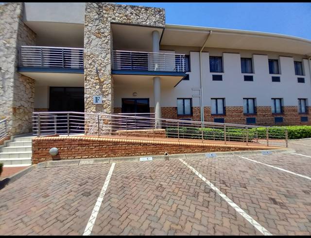 209M² OFFICE TO LET IN BRYANSTON